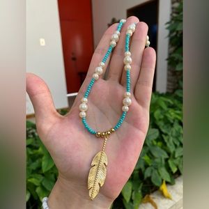 New Handmade seed beads  necklace and feather pendant